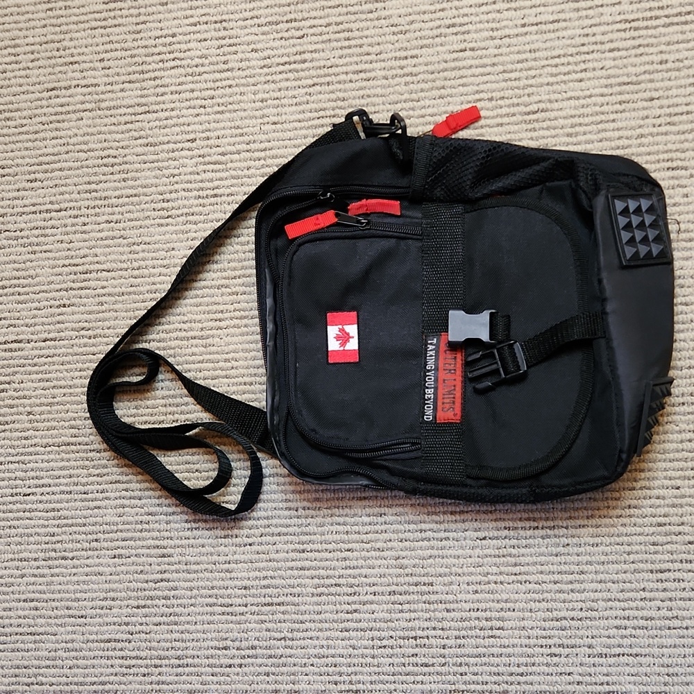 Crossbody travel bag - Black